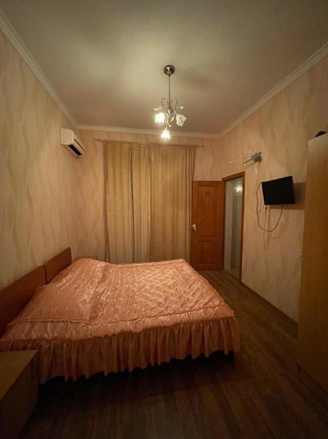 Guest House Dali Gagra Buitenkant foto