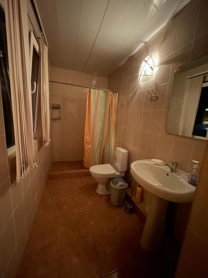 Guest House Dali Gagra Buitenkant foto