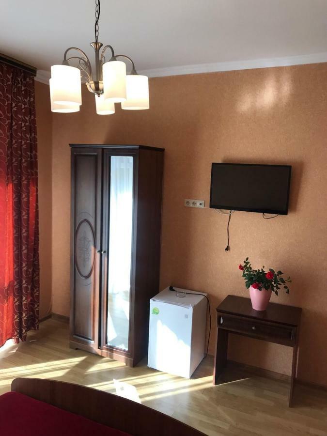 Guest House Dali Gagra Buitenkant foto